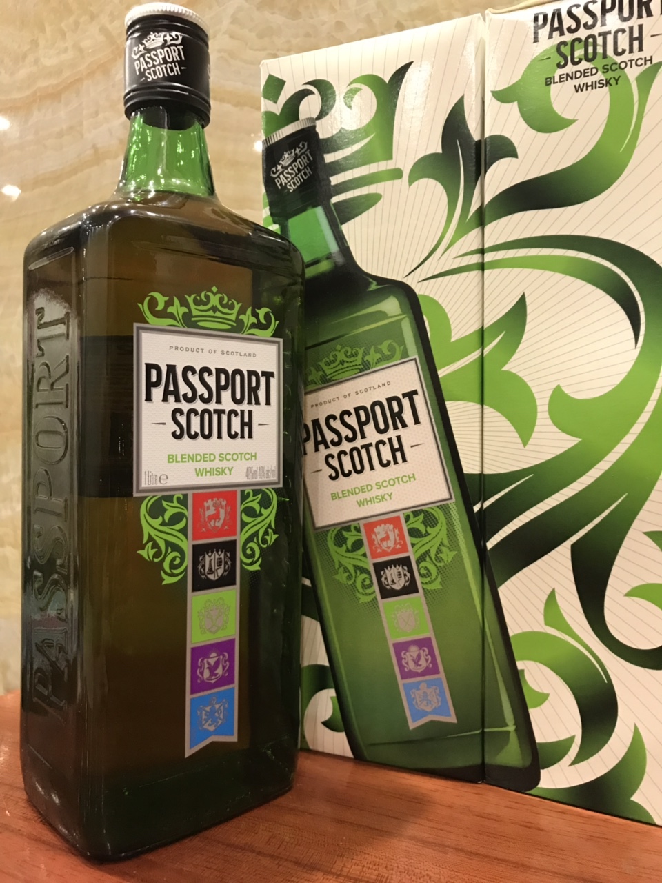 ruou nhau whisky passport 1 lit