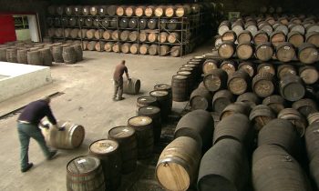 noi san xuat ruou chivas regal